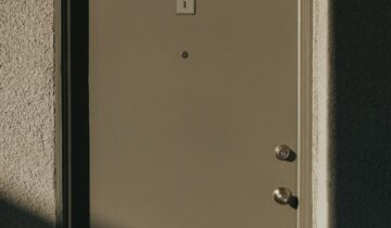 How to Choose the Best Door Finish for Textured Walls