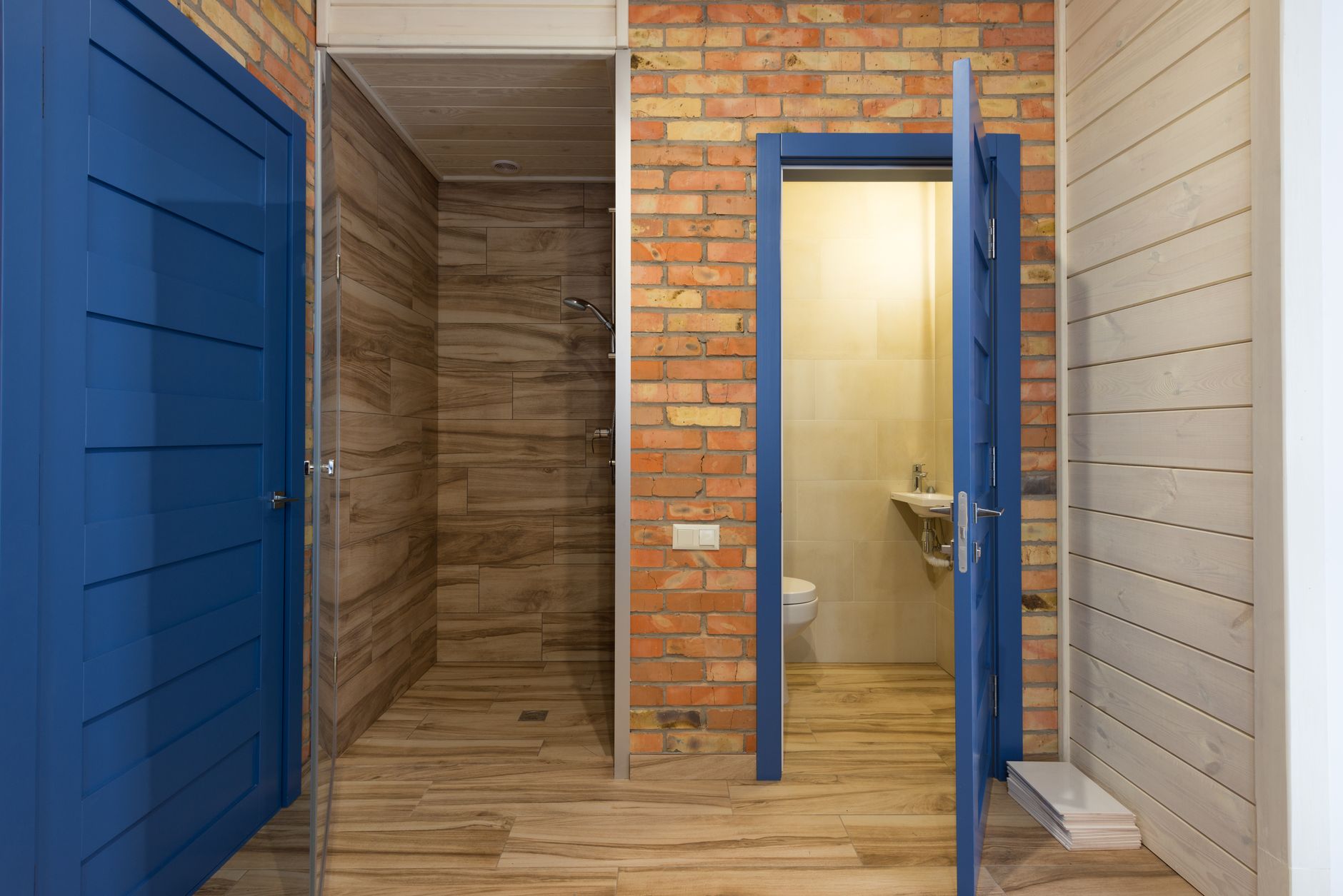 Interior Door Finishes for Stone and Wood Interiors: A Practical Design Guide